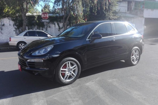 Porsche Cayenne  3.0 2011