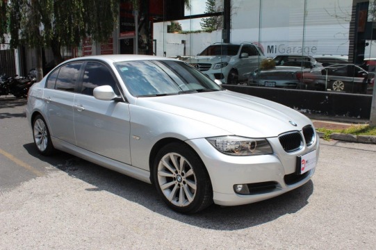 BMW 3 320d 2011