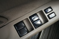 Nissan Pathfinder SE 2004
