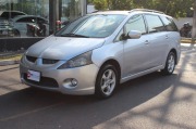 Mitsubishi Grandis AT 2005