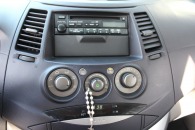 Mitsubishi Grandis AT 2005