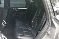 Porsche Cayenne Hybrid S 2016