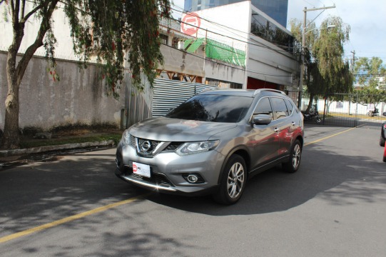 Nissan X-Trail  4X4 2016
