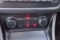 Mercedes-Benz CLA 200 2015