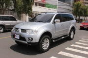 Mitsubishi Nativa EX 2012
