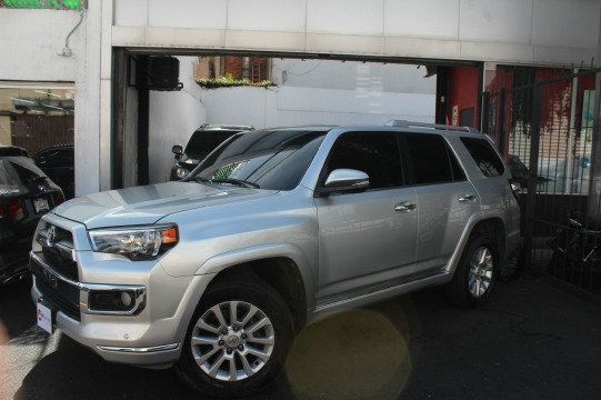 Toyota 4-Runner Limited 2016