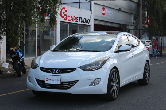 Hyundai Elantra Gls 2012