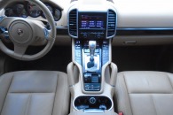 Porsche Cayenne  3.0 2011