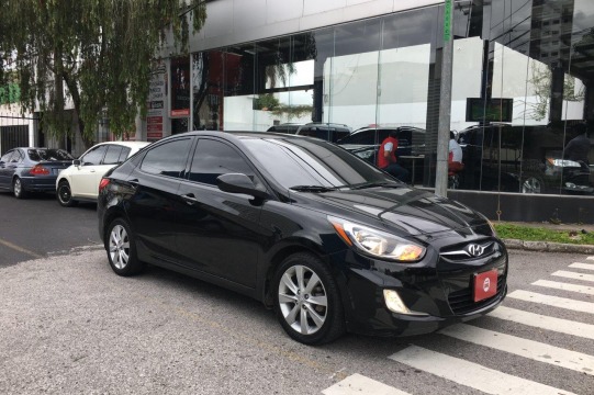 Hyundai Accent GLS 2013