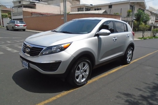 Kia Sportage LX 2012