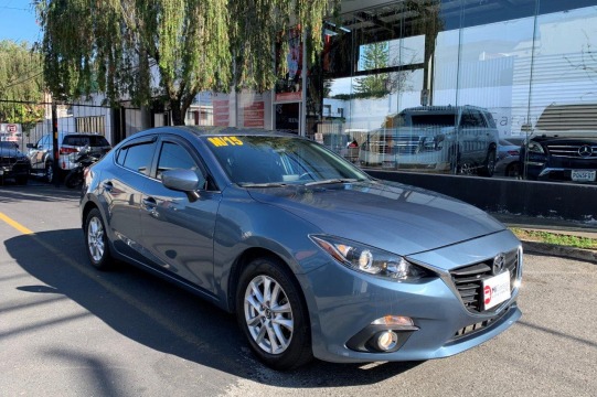 Mazda 3i Touring 2015