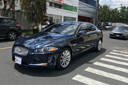 Jaguar XF 2.0 2013