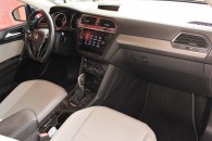 Volkswagen Tiguan SE  AWD 2018