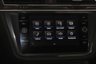 Volkswagen Tiguan SE  AWD 2018