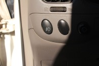 Toyota Tundra SR5 A/C 4x2 2002