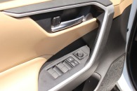 Toyota Rav 4 Hybrid LE 2020