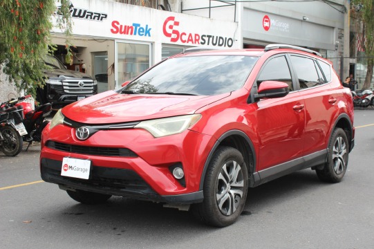 Toyota Rav4 LE 2017