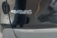 Toyota Rav 4 Hybrid LE 2021